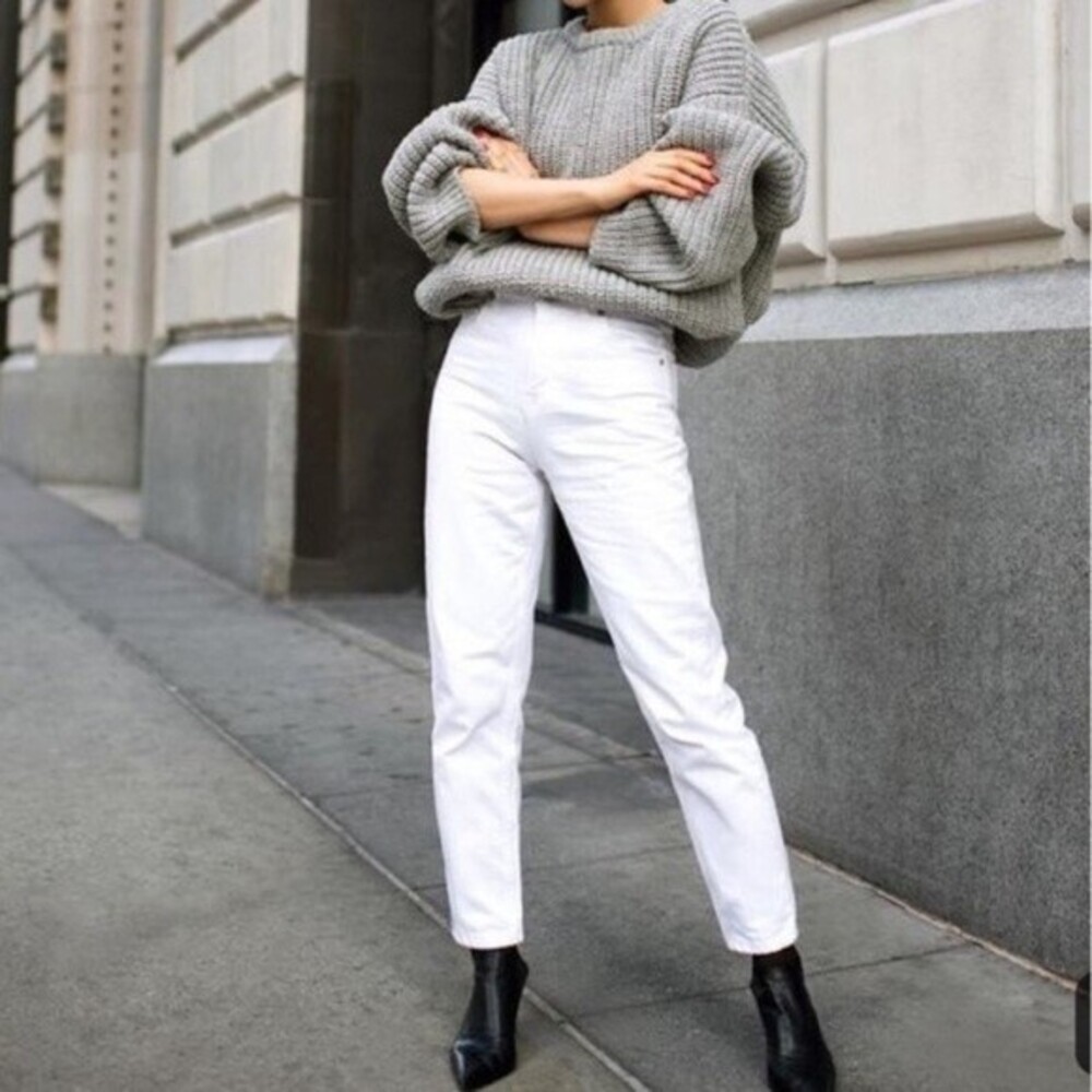 7 For All Mankind Kimmie Straight Leg White Jeans